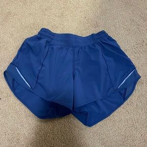 LULULEMON🍋 💙Blue Hotty Hot shorts, size 6💙